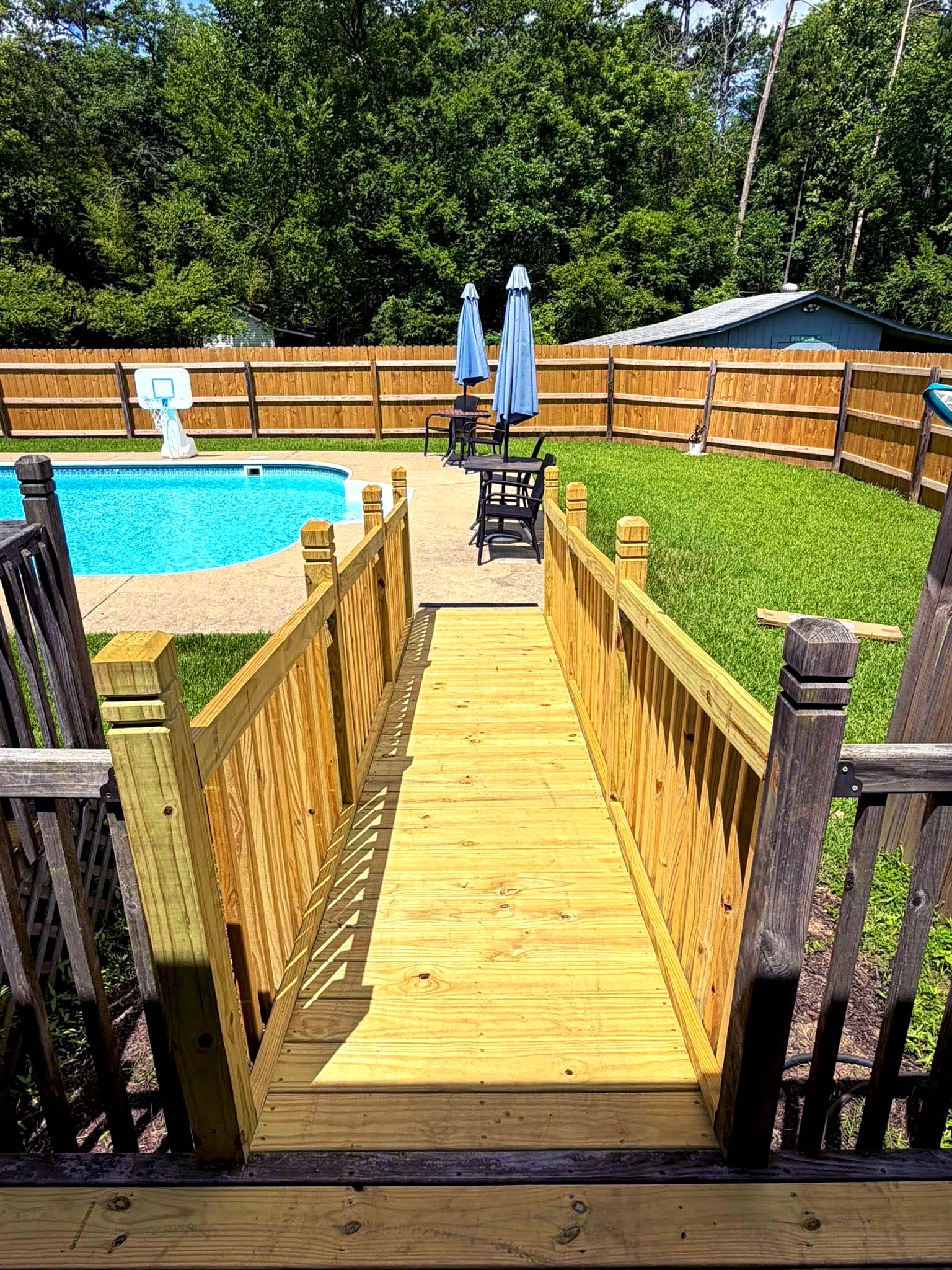 Beautiful pool access ramp
